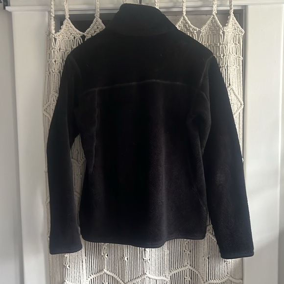Black Patagonia pull over - Picture 2 of 2
